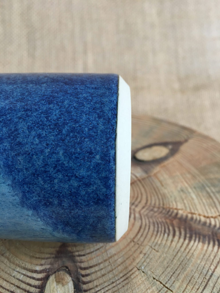 tasse à café cylcindre bleue