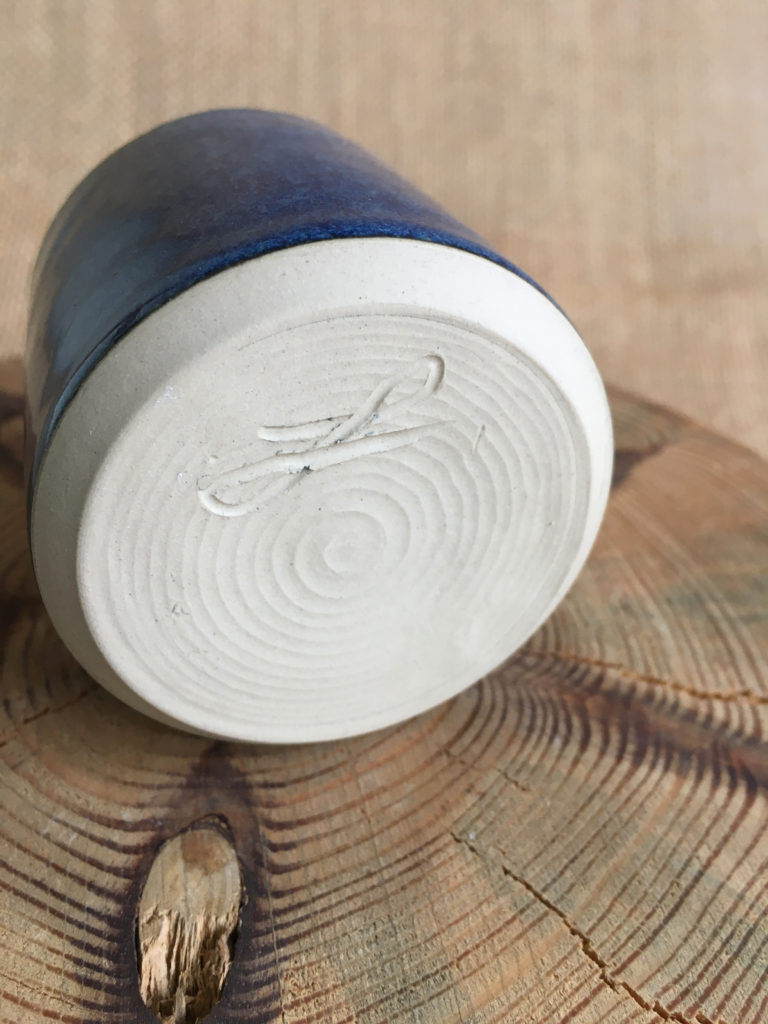 tasse à café cylcindre bleue